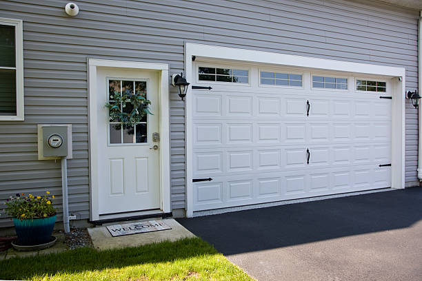 24/7 Emergency Garage Door Panel Replacement experts in Crawford County County, MI